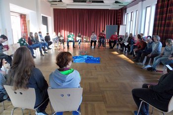 In der großen Runde In der großen Runde